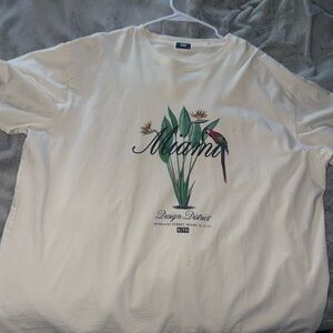 Kith 
Miami T shirt